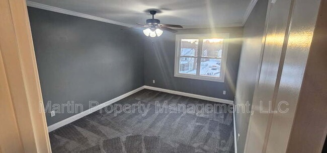 Building Photo - 94 Tennis Plaza Rd