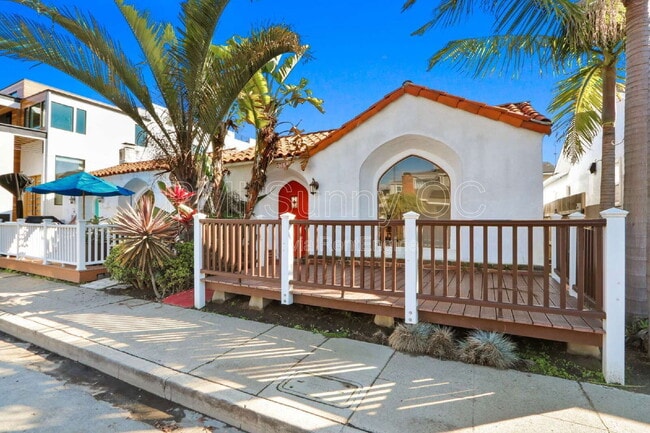 Building Photo - 5768 Campo Walk