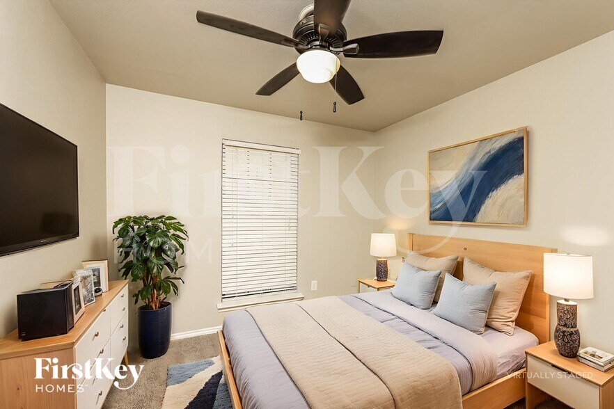 Building Photo - 7314 Harvest Hill Dr