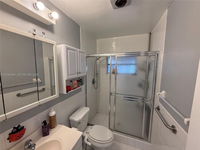 Building Photo - 8600 NW 57th Ct