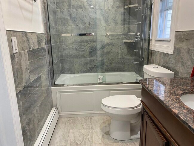 Building Photo - 442 New York Ave