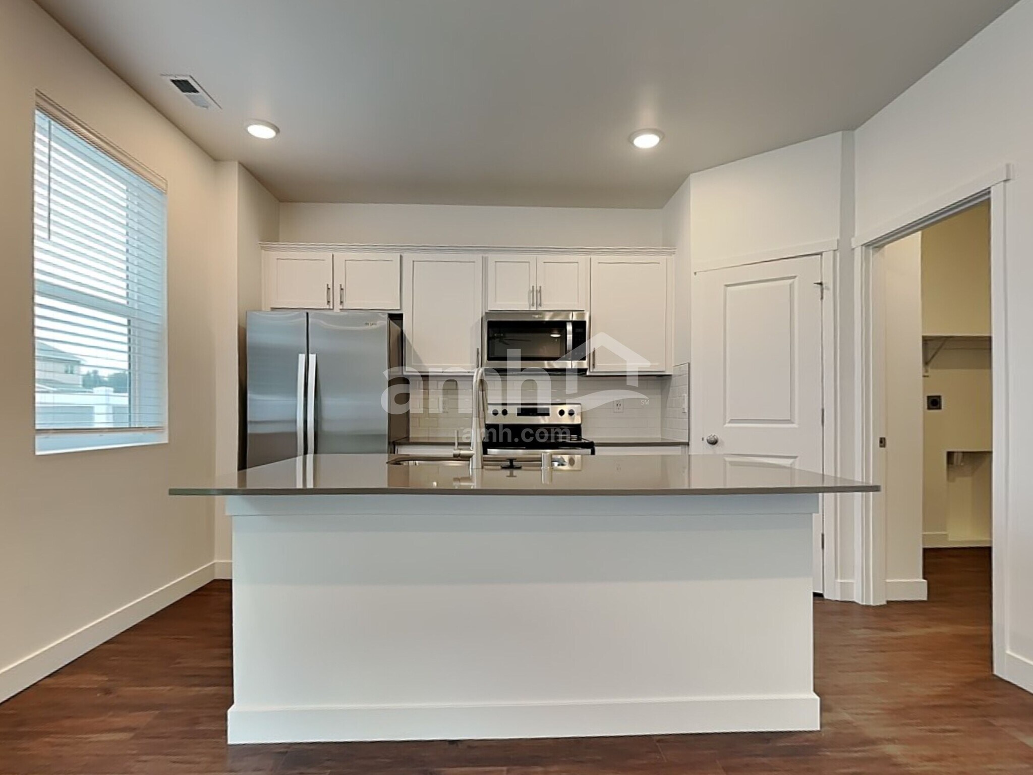 Building Photo - 7921 Selah St SW