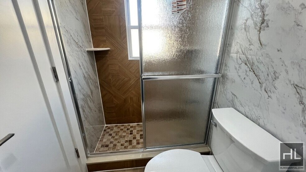 Building Photo - 153-23 123 AVENUE