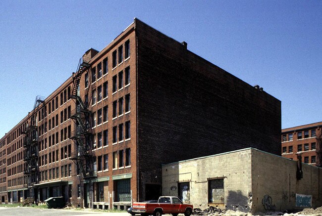 Building Photo - Midway Studios
