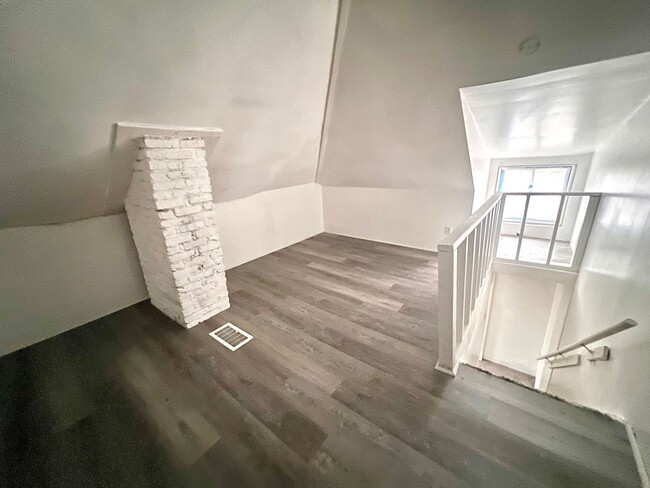 Building Photo - 40-42 Seminole Avenue