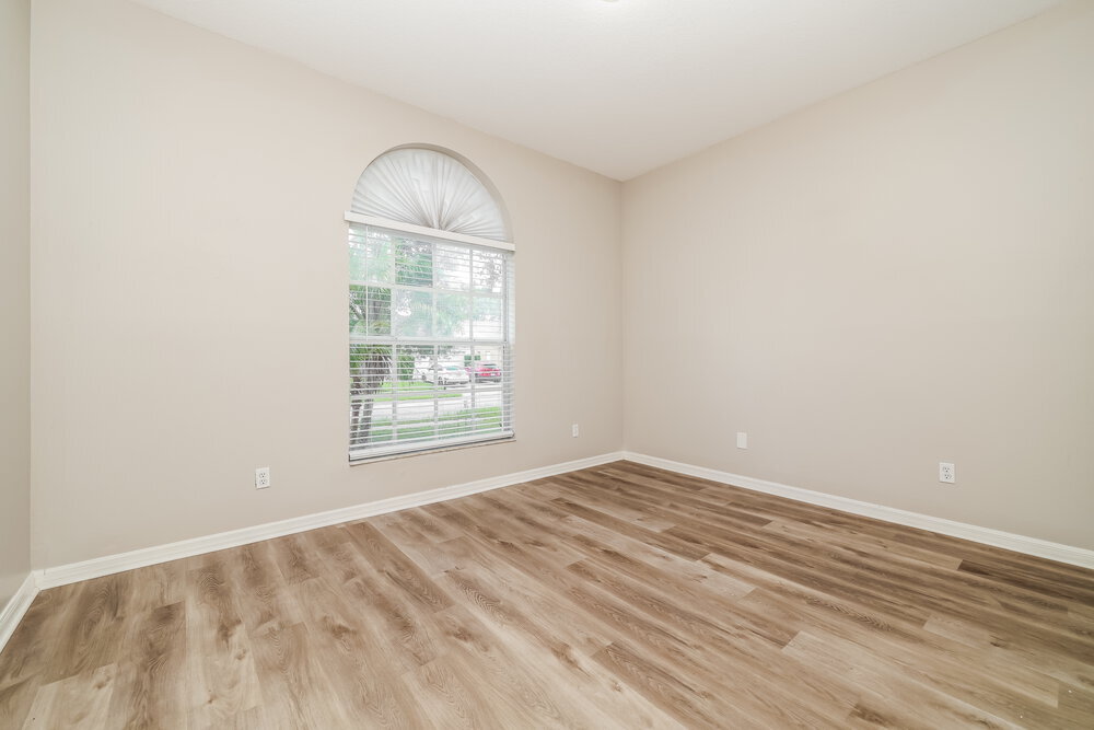 Building Photo - 13417 Silvercreek Dr