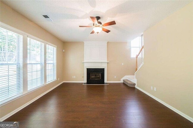 Building Photo - 3495 Ridgefair Dr