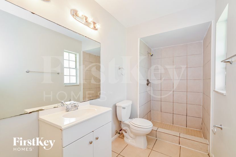 Building Photo - 3694 Rundo Dr