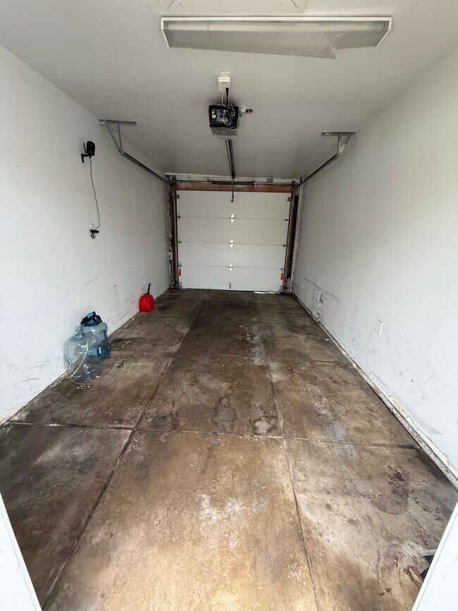 Building Photo - 1108 Orange Ave