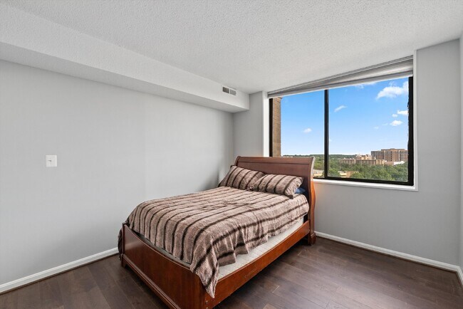 Building Photo - Awesome opportunity to rent a condo with $60K in upgrades!