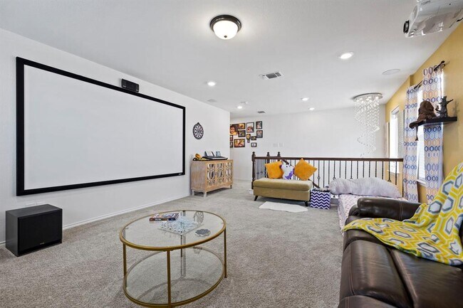 Building Photo - 1601 Sonny Dr