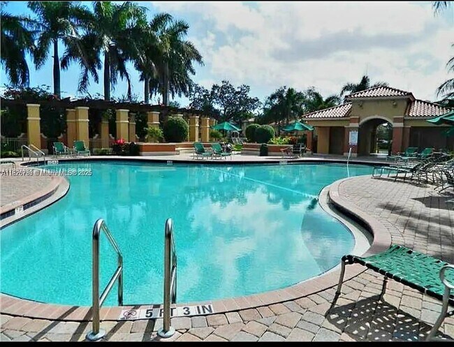 Building Photo - 4931 N Harbor Isles Dr