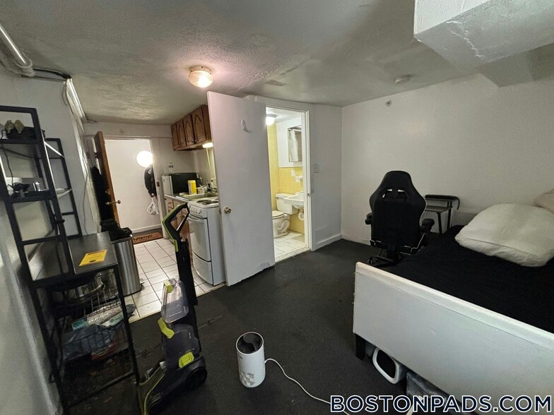 Building Photo - 55 S Huntington Ave