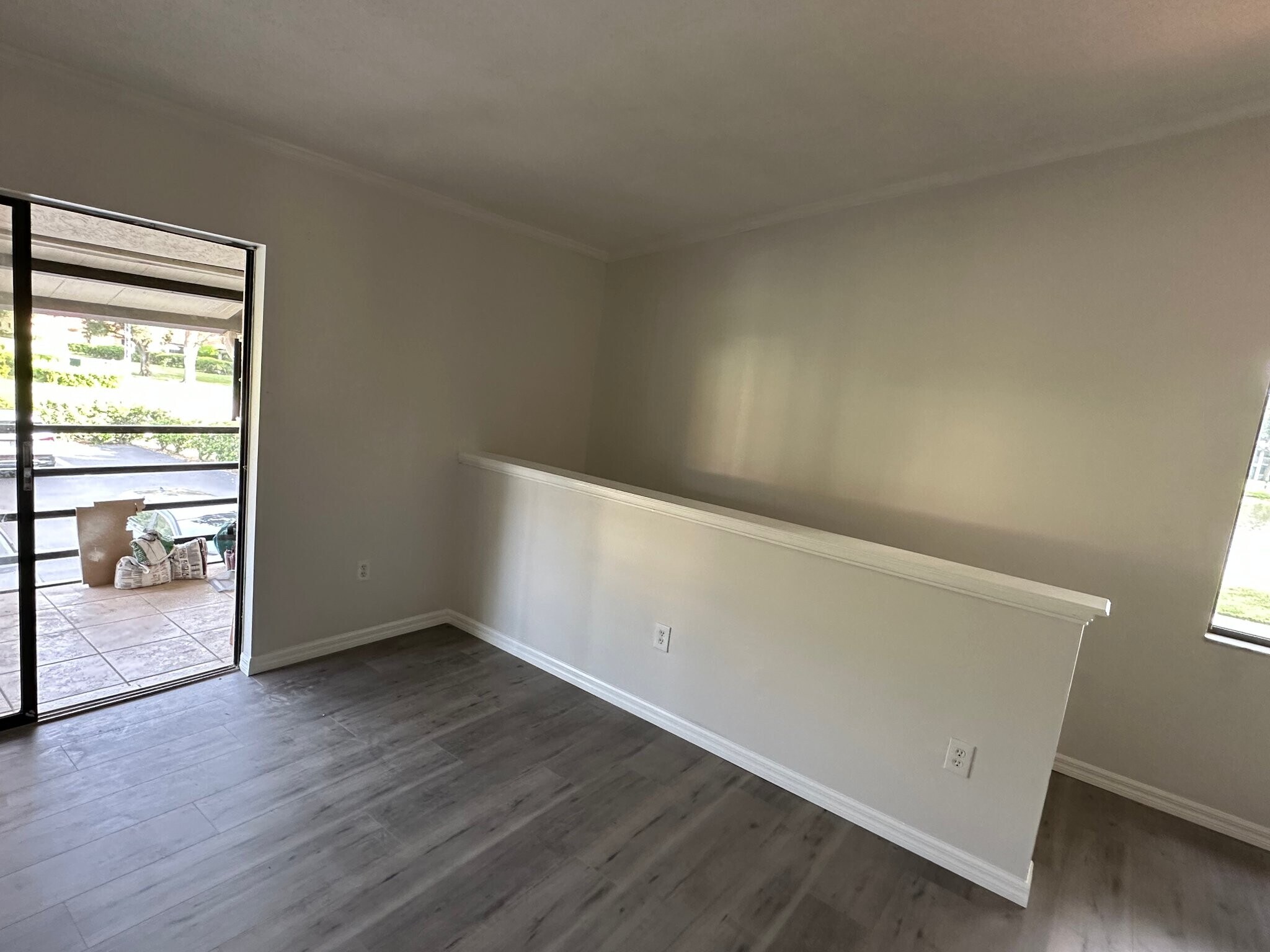 Building Photo - 5793 Gardens Dr