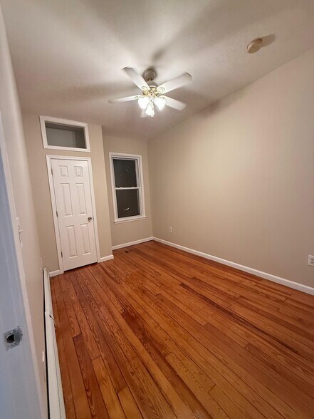 Building Photo - 424 Kennedy Blvd