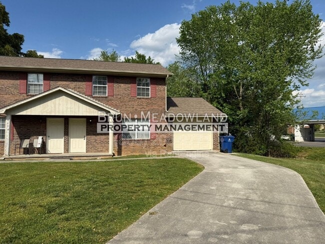 Building Photo - 8676 Tervada Dr