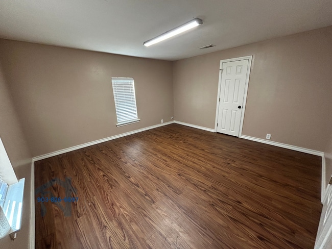 Building Photo - 2417 Co Rd 3778