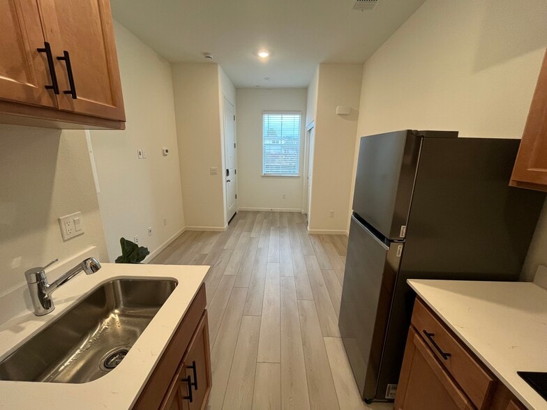 Living space view - 3828 Norbridge Ave