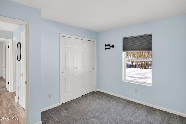 Building Photo - 3 David Ln