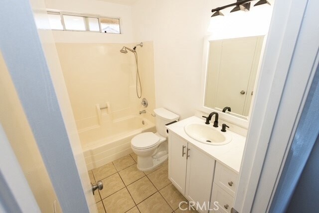 Building Photo - 21659 Spice Ct