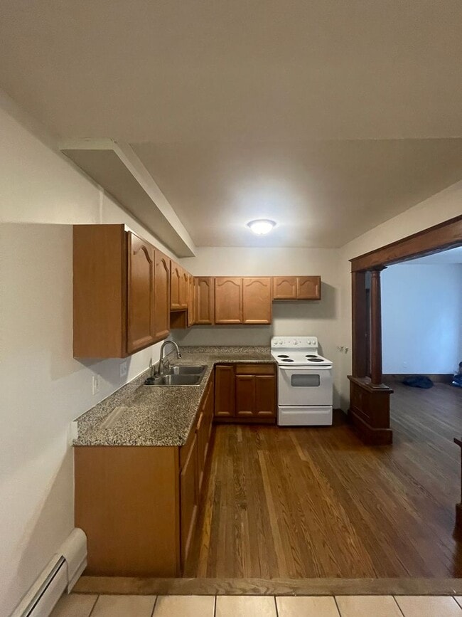 Building Photo - 57-59 Holbrook St