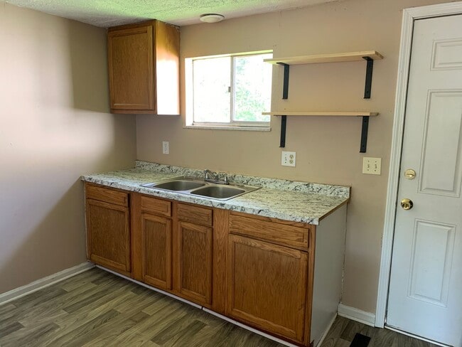 Building Photo - 3611 Rollins St