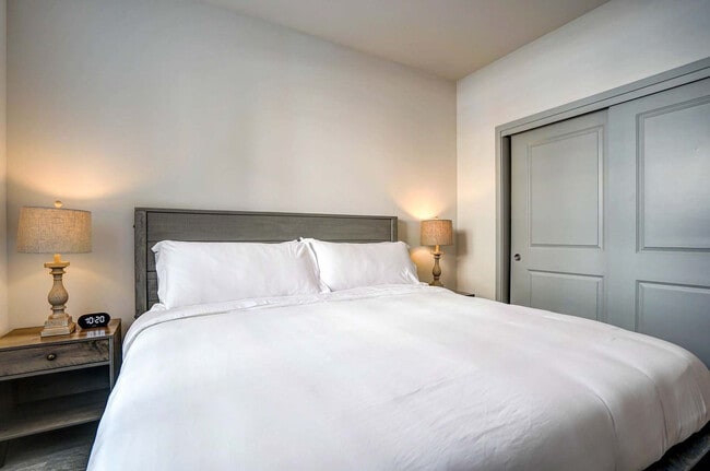 Building Photo - 5022 American Pkwy