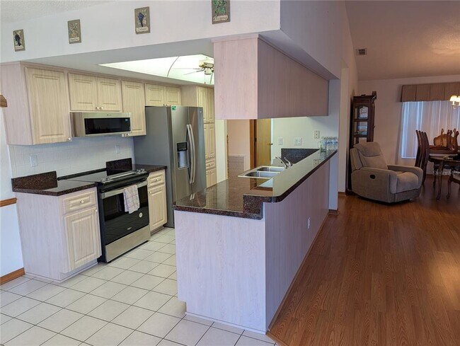 Building Photo - 8213 Pagoda Dr