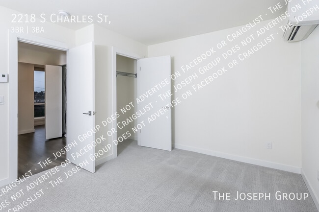 Building Photo - 2218 S Charles St