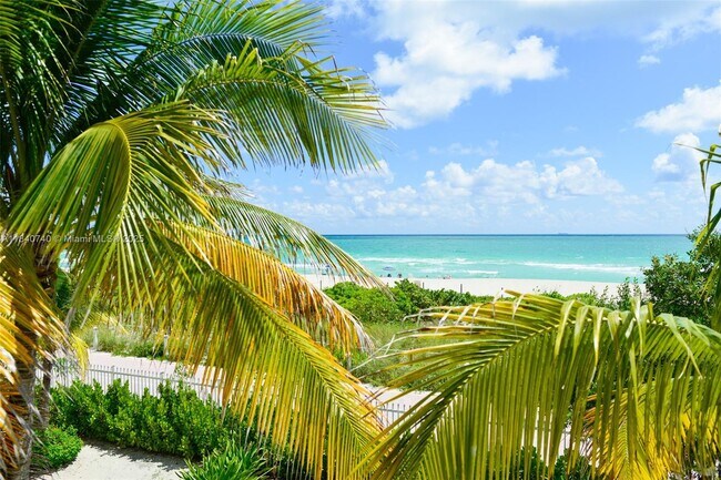 Building Photo - 6039 Collins Ave
