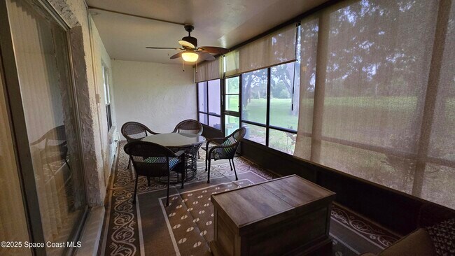 Building Photo - 2578 Demaret Dr