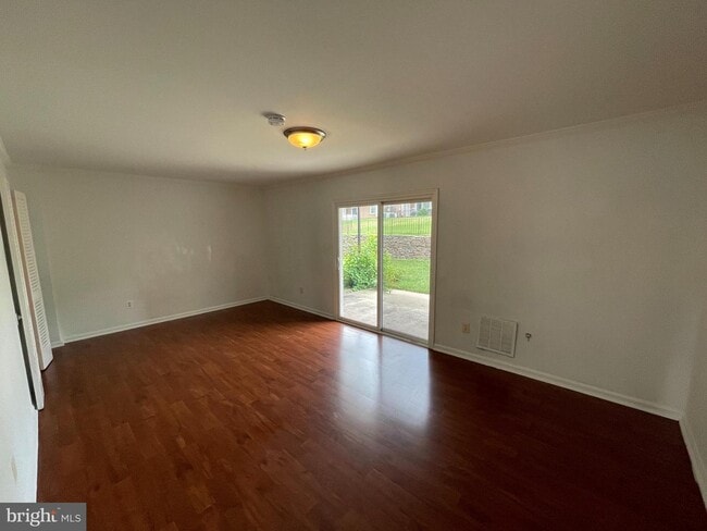 Building Photo - 14402 Cool Oak Ln