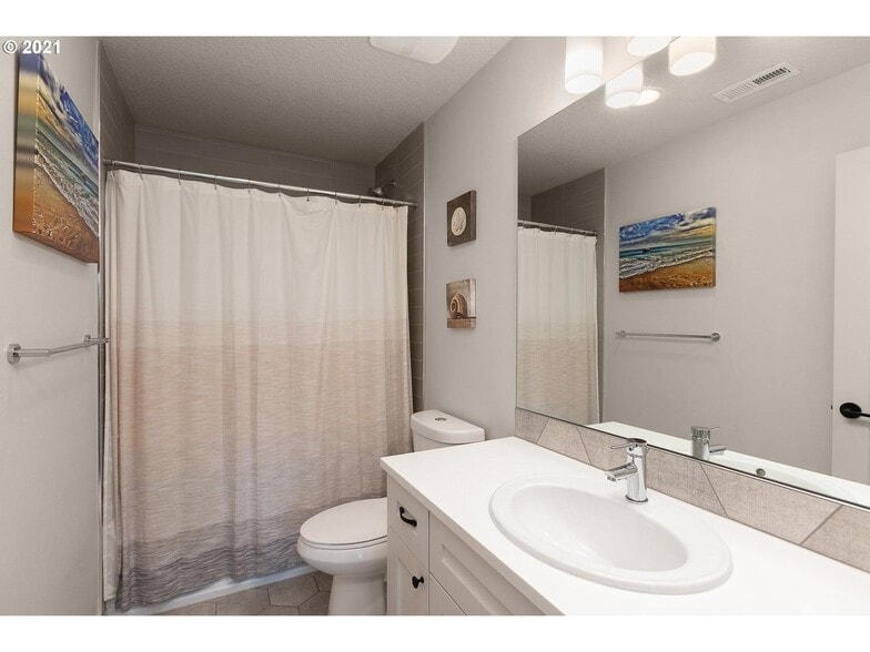 Building Photo - 8421 N Burrage Ave