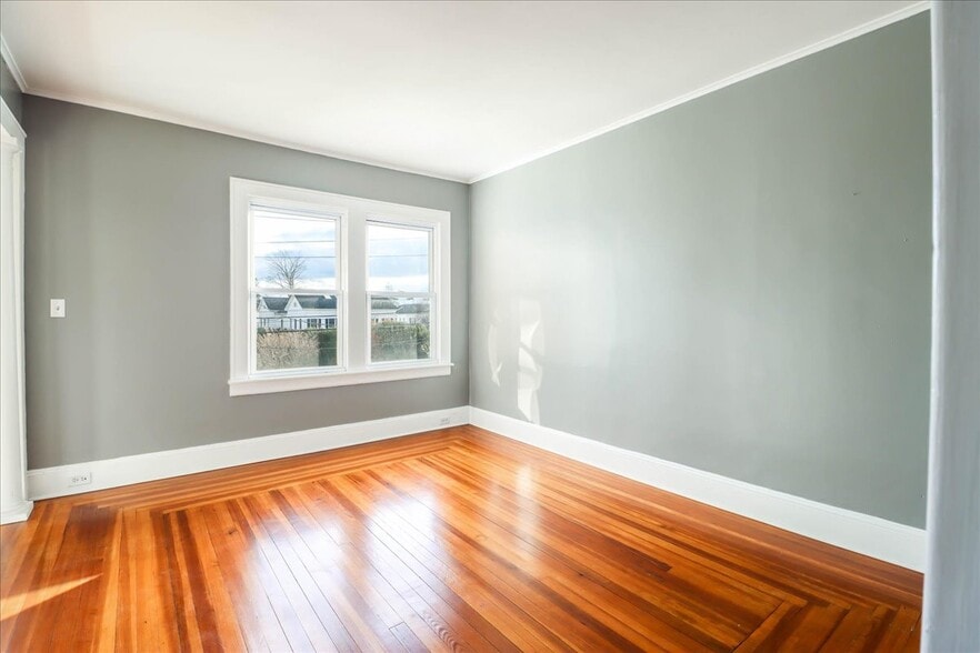 Bedroom - 84 Cherry St