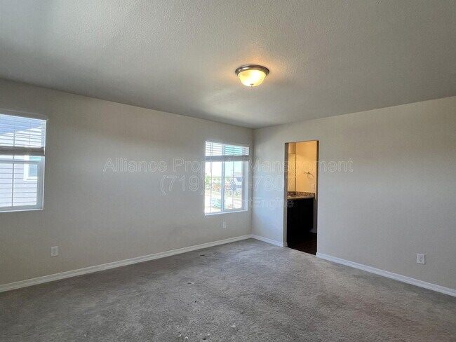 Building Photo - 10051 Ledgestone Terrace