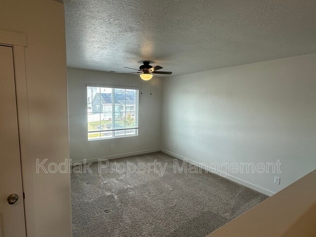 Building Photo - 1028 E Bigelow Ave