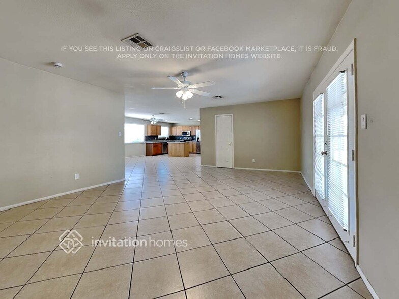 Building Photo - 7818 W Fairmount Ave