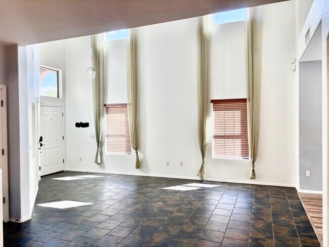 Building Photo - 8392 S Egyptian Dr