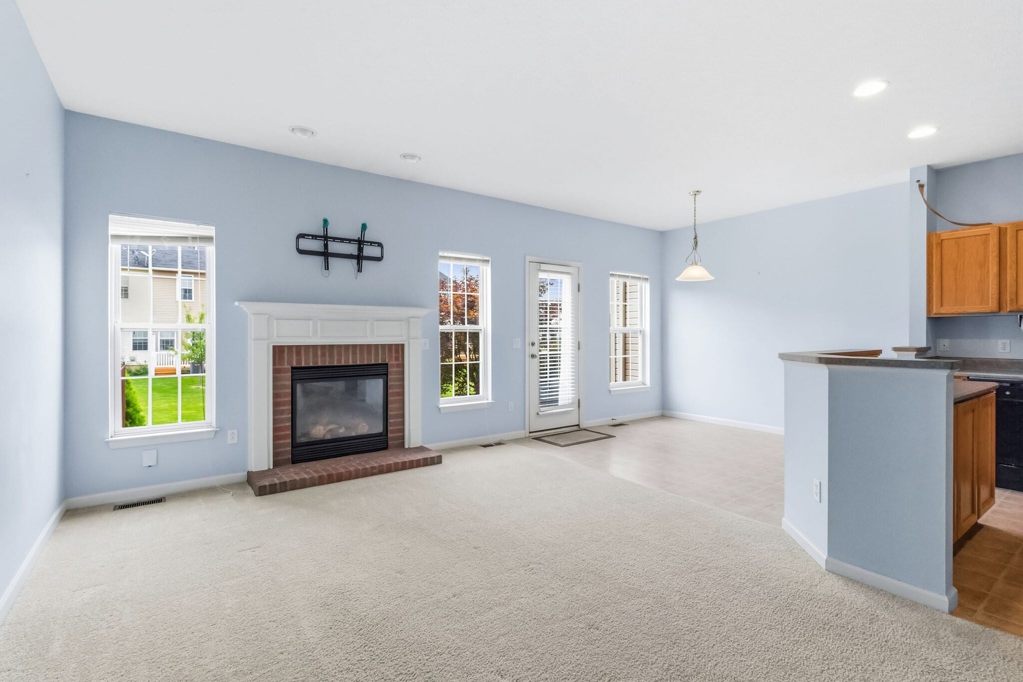 Building Photo - 105 Limestone Ct