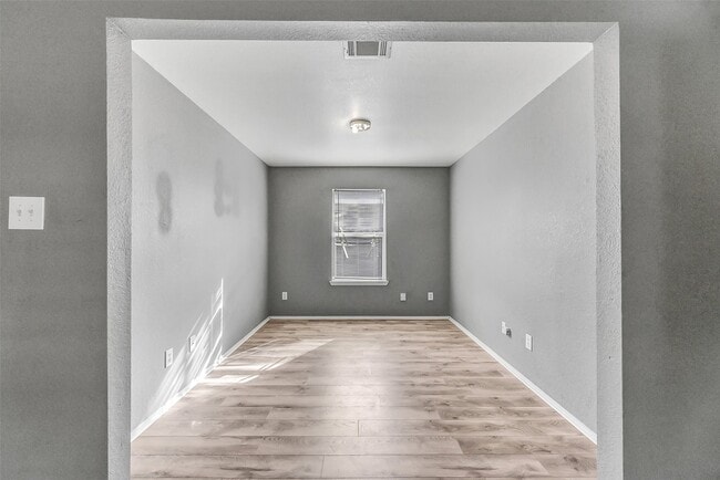 Building Photo - 13518 Woodring Ct