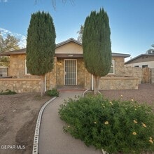 Building Photo - 2211 N Campbell St