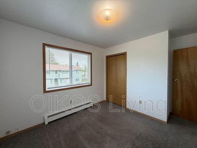 Building Photo - 7520 Bearfoot Cir