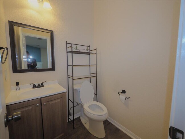 Building Photo - 324 Hidden Brook Ln