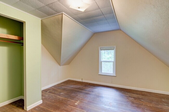 Building Photo - 1302 - Wang Crosby Properties
