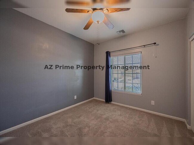 Building Photo - 1520 E Apollo Rd