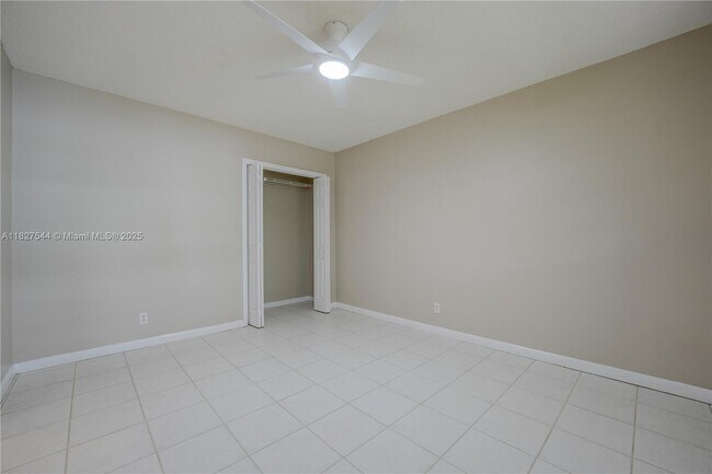Building Photo - 2403 SW 58th Manor