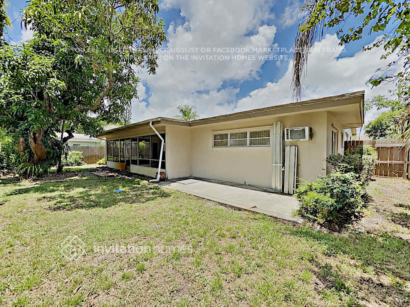 Building Photo - 2720 SW 15th Ct