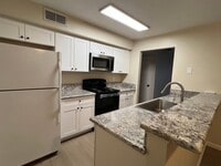 Building Photo - Updated South Natomas Condo