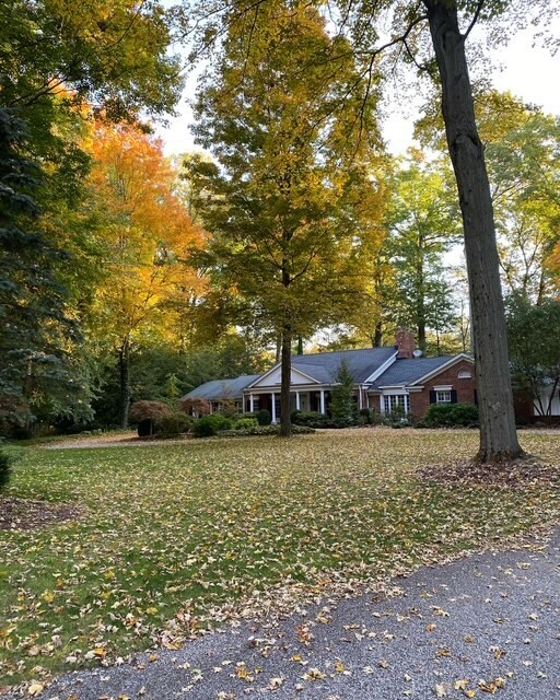 Building Photo - 9675 Rollin Dr