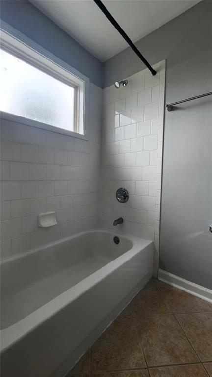 Building Photo - 622 Summer Pl NW